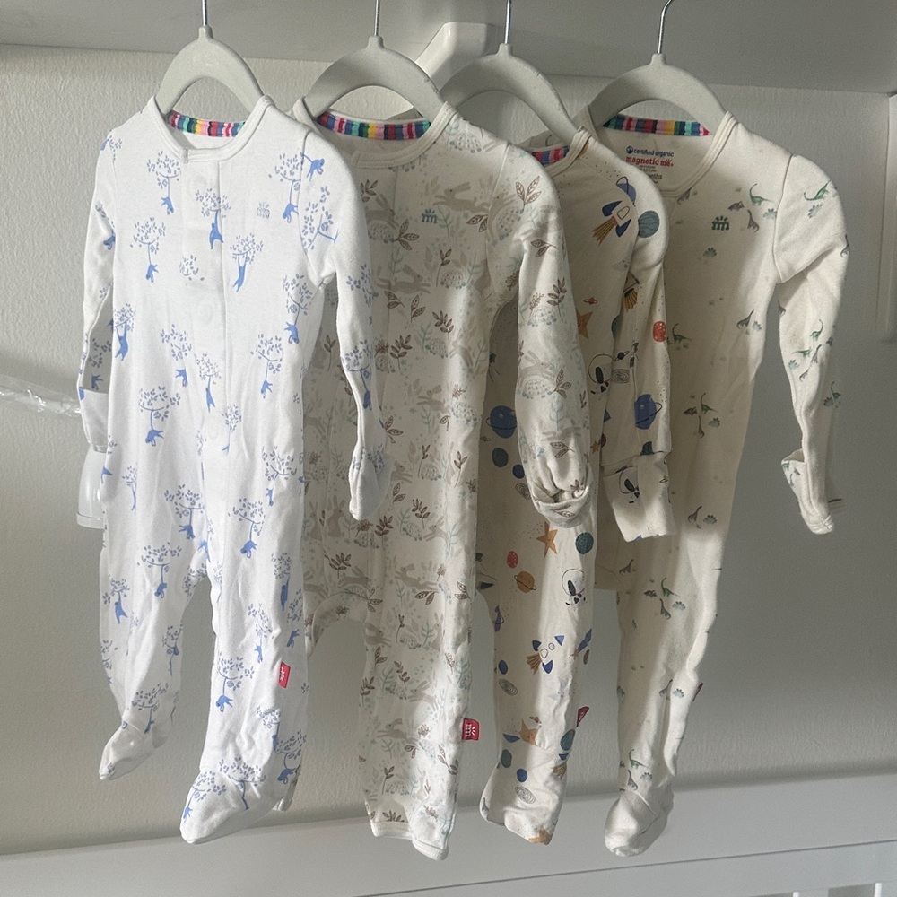 Magnetic Me Kids One Pieces Footies - Blue, Cream, White